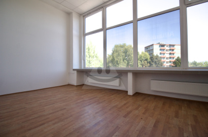 Kancelárie, administratívne priestory na prenájom, Kyjevské nám., Banská Bystrica Kancelárie, administratívne priestory na prenájom, Kyjevské nám., Banská Bystrica